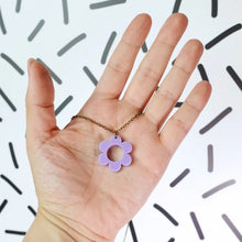 Load image into Gallery viewer, Daisy Mini Necklace
